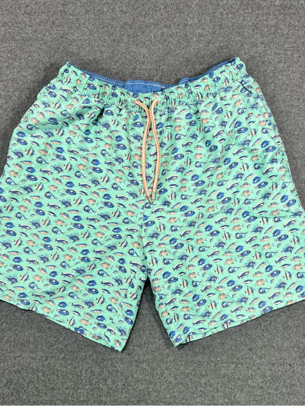 Peter Millar Shorts Men’s XL Swim Trunks Mesh Lined Beach Pool Ocean Fish AOP
